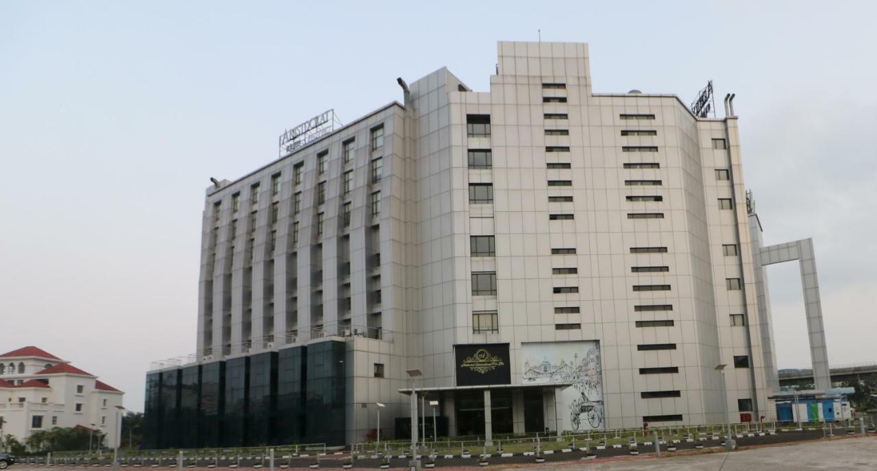 Aristocrat Hotel Kolkata Exterior photo